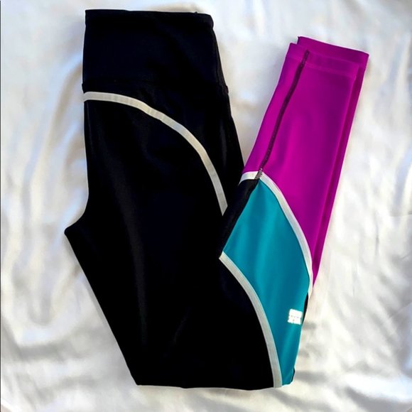 Victoria's Secret Pants - Knockout Pants Leggings Tights VSX Sport…